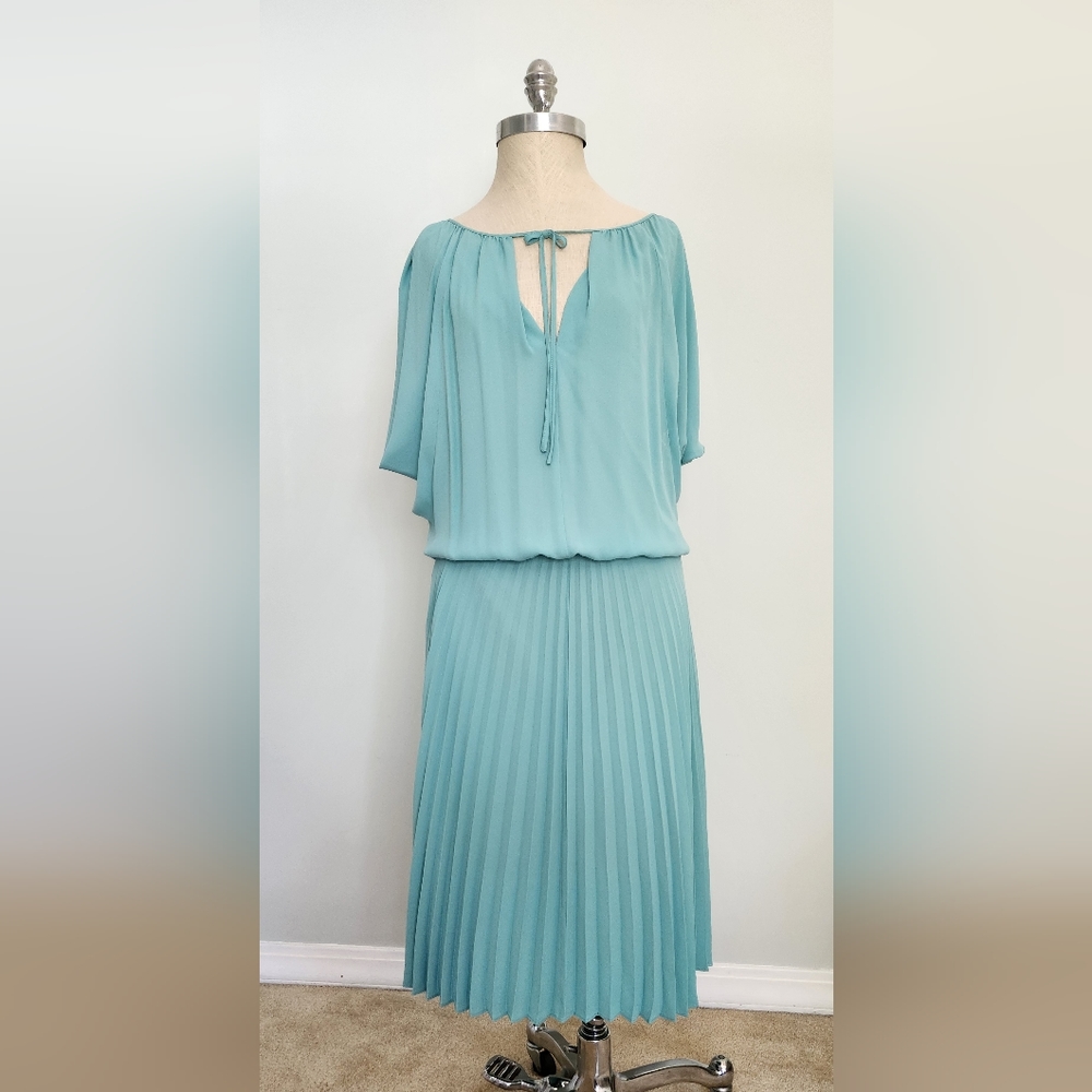 Aqua BCBG midi dress